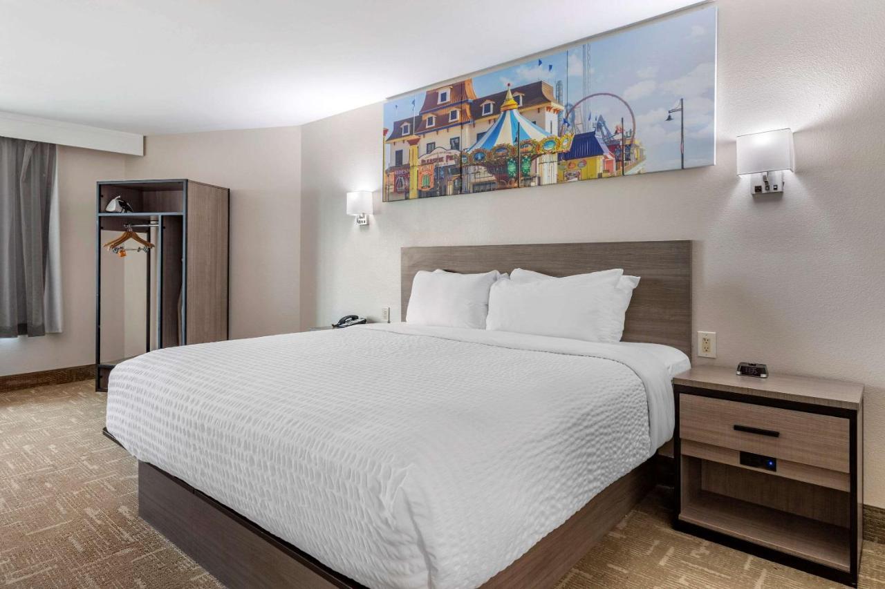 Clarion Pointe Galveston Seawall מראה חיצוני תמונה